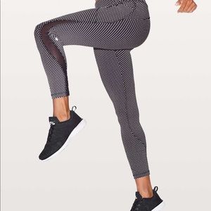 Lululemon Invigorate Tight